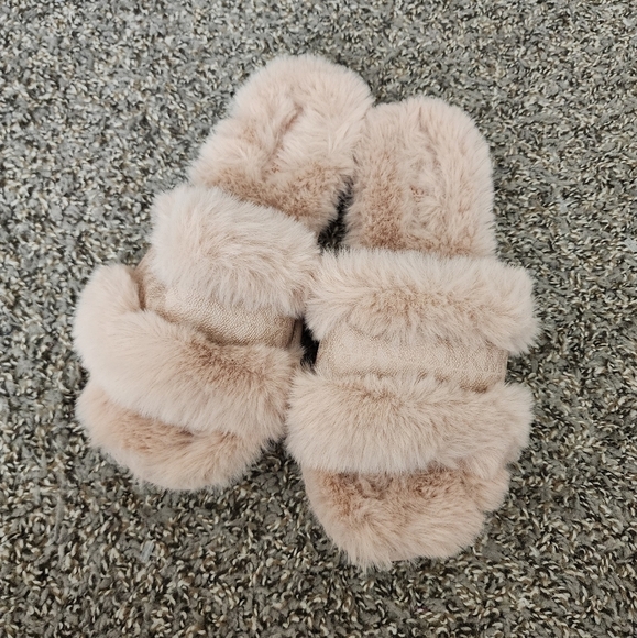 MICHAEL MICHAEL KORS Blush Scarlett Faux Fur Slide Sandal M - Picture 5 of 8
